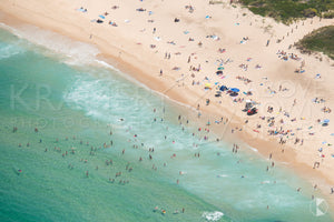 Summer's Day at City Beach, Wollongong - 20x30" Canvas